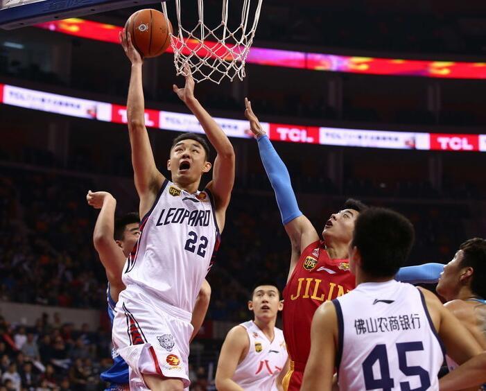 前两球攻击 前两球攻击